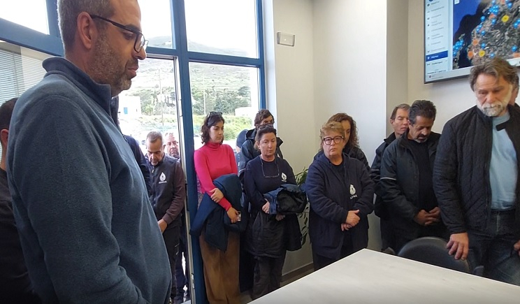 Πάρος: Στιγμές και λόγια συγκίνησης σε εκδήλωση – Ενός λεπτού σιγής για τον εκλιπόντα Στέλιο Φραγκούλη (Βίντεο)