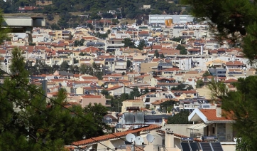 Μαζεύουν άρον άρον τις εξαγγελίες που έχουν δημοσιονομικό κόστος