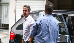 Ο Κυριάκος Μητσοτάκης αρνήθηκε να παραλάβει τις δύο θωρακισμένες πρωθυπουργικές BMW