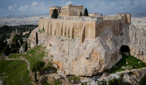 Τουρισμός: Ποιες χώρες δεν θα «στείλουν» τουρίστες στην Ελλάδα, λόγω κορωνοϊού