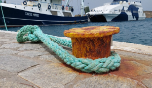 Απαγορευτικό απόπλου σε Πειραιά και Ραφήνα λόγω των ισχυρών ανέμων - Τροποποιήσεις δρομολογίων (Βίντεο)