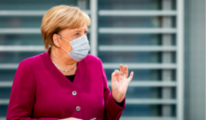 Χάος στη γερμανική Βουλή: Βουλευτές διέκοπταν συνεχώς τη Μέρκελ που εξηγούσε τα νέα μέτρα