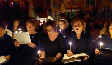 Πάρος – Νάουσα: Το συγκινητικό Μοιρολόι της Παναγιάς στον Ι.Ν. Παντάνασσας