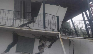 Καρδίτσα: Κατέρρευσαν δέκα σπίτια στο Μορφοβούνι του δήμου Πλαστήρα – Εγκλωβισμένοι κάτοικοι στην Κυψέλη