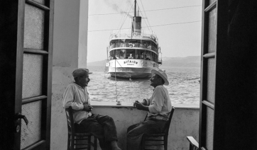 Πάρκο Πάρου: Εγκαίνια της έκθεσης «Αναμνήσεις από το Αιγαίο» του Robert McCabe