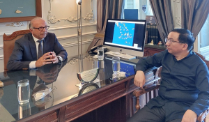 Επίσκεψη του Πρέσβη της Κίνας στον Αντιπεριφερειάρχη Κυκλάδων