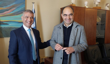 Πάρος, Δ.Σ: «Φωτιές» άναψε η συζήτηση για τα Μ.Α.Π. – «Πυρά» αντάλλαξαν Δήμαρχος και Μ. Κωβαίος (Βίντεο)