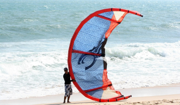 Τραγωδία στη Ρόδο: Νεκρή 31χρονη κατά τη διάρκεια kitesurfing στην Κρεμαστή