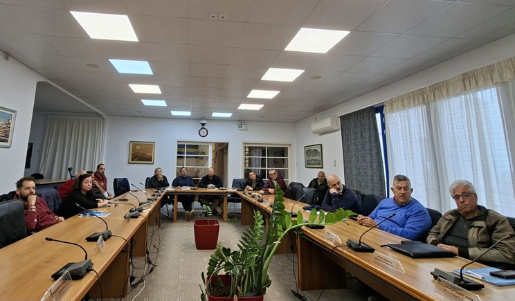 Σύσκεψη εργασίας στο Δημαρχείο Πάρου ενόψει του Πάσχα και της νέας τουριστικής περιόδου