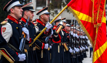 Υπεγράφη το πρωτόκολλο προσχώρησης των Σκοπίων στο ΝΑΤΟ