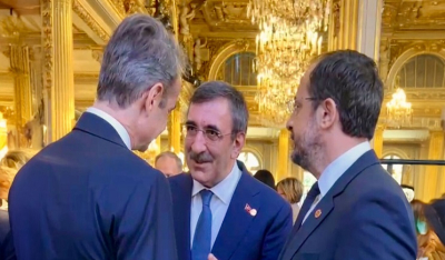 Στο Παρίσι ο Μητσοτάκης για την Σύνοδο των ηγετών για την Ουκρανία - Είχε άτυπη συζήτηση με Χριστοδουλίδη και τον αντιπρόεδρο της Τουρκίας