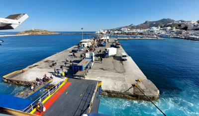 Νάξος: Προσέκρουσε πλοίο της Blue Star στο λιμάνι