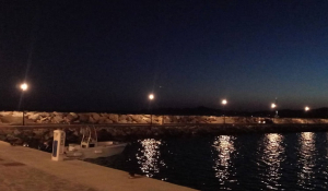 Πάρος: Φωταγωγήθηκε το νέο λιμάνι της Αλυκής (Βίντεο)