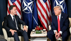 Ο Τραμπ αποσύρει τους δασμούς που είχε πει ότι θα επέβαλε στις οκτώ χώρες που βοηθούν στρατιωτικά τη Γροιλανδία, δηλώνει αισιόδοξος για συμφωνία