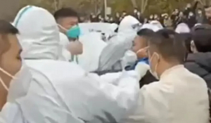 Κίνα: Ξεσηκώθηκαν οι εργαζόμενοι στο μεγαλύτερο εργοστάσιο iPhone παγκοσμίως - Ταραχές και δακρυγόνα
