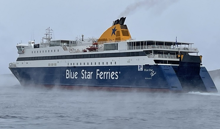 Μετατίθεται για τις 20:30 η αναχώρηση του "Blue Star Paros" απόψε (30/1) από τον Πειραιά