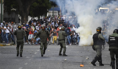 Βενεζουέλα: Εκτός ελέγχου η κατάσταση - 26 νεκροί και ταραχές