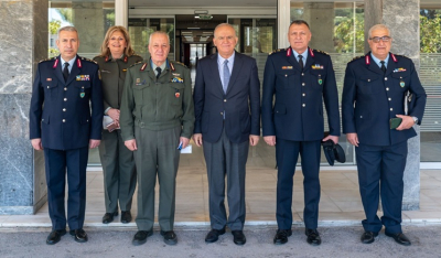 Ο Υφυπουργός Προστασίας του Πολίτη και ο Αρχηγός της Ελληνικής Αστυνομίας επισκέφτηκαν τους αστυνομικούς που νοσηλεύονται στο 401 Γενικό Στρατιωτικό Νοσοκομείο Αθηνών