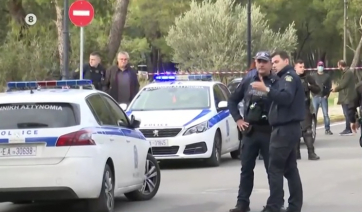 Πέθανε η 67χρονη που αυτοπυρπολήθηκε στην Αίγλη Ζαππείου -Συνταξιούχος δημοσιογράφος