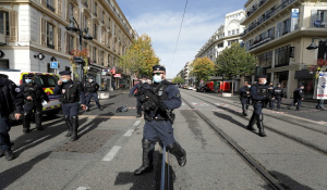 Γαλλία: Φώναζε «Αλλάχ Ακμπάρ» και έσφαζε κόσμο σε εκκλησία στη Νίκαια