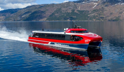 Αποβίβαση ασθενούς επιβάτη Ε/Γ-Τ/Χ πλοίου στον Πειραιά