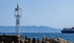 Προβλήματα και στον πράσινο φάρο του λιμανιού της Σύρου