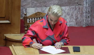 Κατερίνα Μονογυιού: Παρέμβαση στη Βουλή για την ενίσχυση των Λιμενικών Αρχών των Κυκλάδων