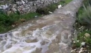 Χείμαρροι στην Πάρο από τις τελευταίες βροχοπτώσεις! (Βίντεο)