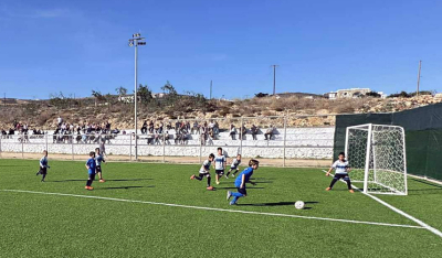 Ιστορικό πρώτο παιχνίδι για την ακαδημία ΜΕΑΣ «Ωλίαρος» στο νέο γήπεδο Αντιπάρου