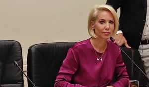 Αναφορά κατέθεσε στη Βουλή η Κατερίνα Μονογυιού για την παράταση της Κτηματογράφησης