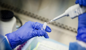 Κορωνοϊός: Ποια είναι τα νέα γρήγορα τεστ που σταδιακά θα ριχτούν στη μάχη ενάντια στον ιό