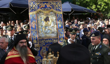 Άξιον Εστί: Η ιστορία της εικόνας που έφτασε από το «περιβόλι της Παναγίας» στην Αθήνα