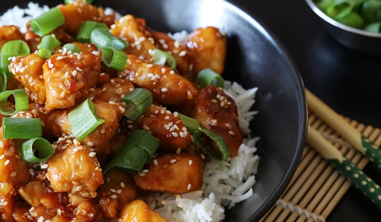 Συνταγή για κινέζικο γλυκόξινο κοτόπουλο με ρύζι -Θα γλείφετε τα δάχτυλά σας