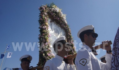 Δεκαπενταύγουστος: Το "Πάσχα του καλοκαιριού" τιμήθηκε με ιδιαίτερη λαμπρότητα στον Ιερό Ναό της Παναγίας Εκατονταπυλιανής στην Πάρο