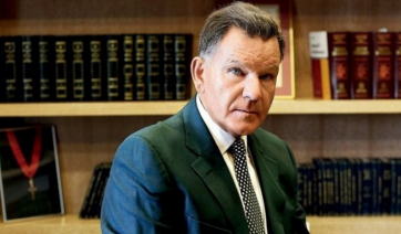 Κούγιας: Με χτύπησε ο Μπέος στη Σκιάθο – Τι απαντά ο δήμαρχος Βόλου