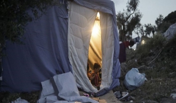 Εκτός ελέγχου η κατάσταση στη Μόρια -Ναρκωτικά, εμπόριο ανθρώπων, βιασμοί