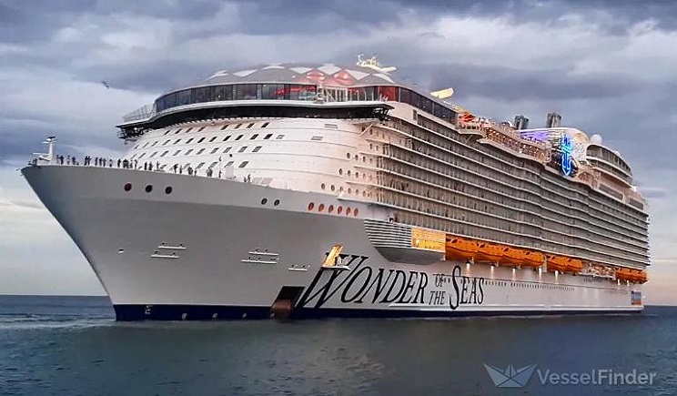 Wonder of the Seas: Ολα όσα συμβαίνουν μέσα στο μεγαλύτερο κρουαζιερόπλοιο του κόσμου