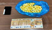 Σύλληψη 37χρονου αλλοδαπού, μέλους διεθνικής εγκληματικής ομάδας, ο οποίος επιχείρησε να εισάγει μέσω του αερολιμένα «Ελ. Βενιζέλος» πάνω από ένα κιλό κοκαΐνη