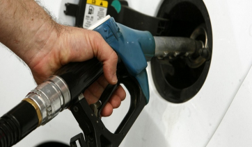 Καύσιμα: Στα 2,5 ευρώ το λίτρο η βενζίνη μέχρι το τέλος της εβδομάδας