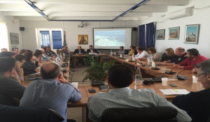 Σύσκεψη-Διαβούλευση για την Ανάπτυξη και Αναβάθμιση του Λιμένα Πάρου και για τη σχέση του με τον αστικό ιστό της Παροικίας