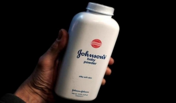 Αποζημίωση μαμούθ από την Johnson &amp; Johnson σε καρκινοπαθή