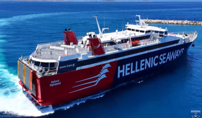 Νάξος – Θεαματική μανούβρα του Hellenic Highspeed που δένει σε 3 λεπτά! (Βίντεο)