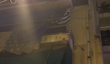 Φωτιά σε διαμέρισμα στον Κολωνό - Πεντάχρονο αγοράκι ανασύρθηκε χωρίς τις αισθήσεις του