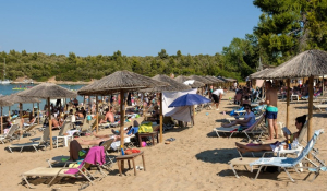 Τριήμερο Δεκαπενταύγουστου: Επιχείρηση -«σκούπα» από την ΑΑΔΕ
