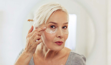 Ο βιοδείκτης που φανερώνει ότι μια γυναίκα «μπαίνει» στην εμμηνόπαυση