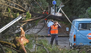Η κακοκαιρία «Ciaran» χτυπά αλύπητα την Ευρώπη - Τουλάχιστον 10 οι νεκροί, δείτε τις εικόνες καταστροφής