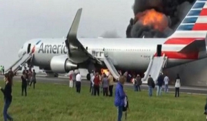 Σικάγο: Αεροσκάφος πήρε φωτιά κατά την απογείωσή του