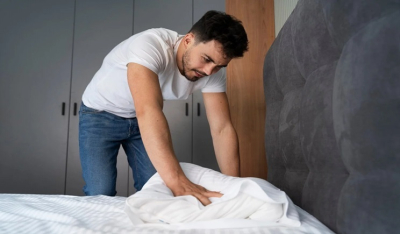 Ύπνος: Το άγνωστο σημάδι του καρκίνου που μπορεί να εντοπιστεί σε σεντόνια και μαξιλάρια το πρωί