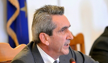 Γιώργος  Χατζημάρκος για τον ΦΠΑ των νησιών: “Σε κάθε μεγάλη εθνική απώλεια, η πόρτα ανοίγει πάντοτε από μέσα”