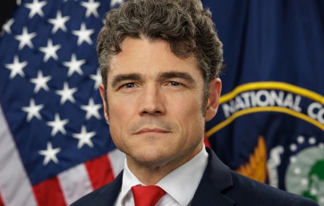 «Βόμβα» στην Ουάσινγκτον: Παραιτήθηκε ο επικεφαλής Αντιτρομοκρατίας των ΗΠΑ καταγγέλλοντας τον πόλεμο στο Ιράν (Βίντεο)